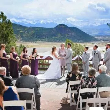Officiant in Colorado, marrying a couple for elopement wedding